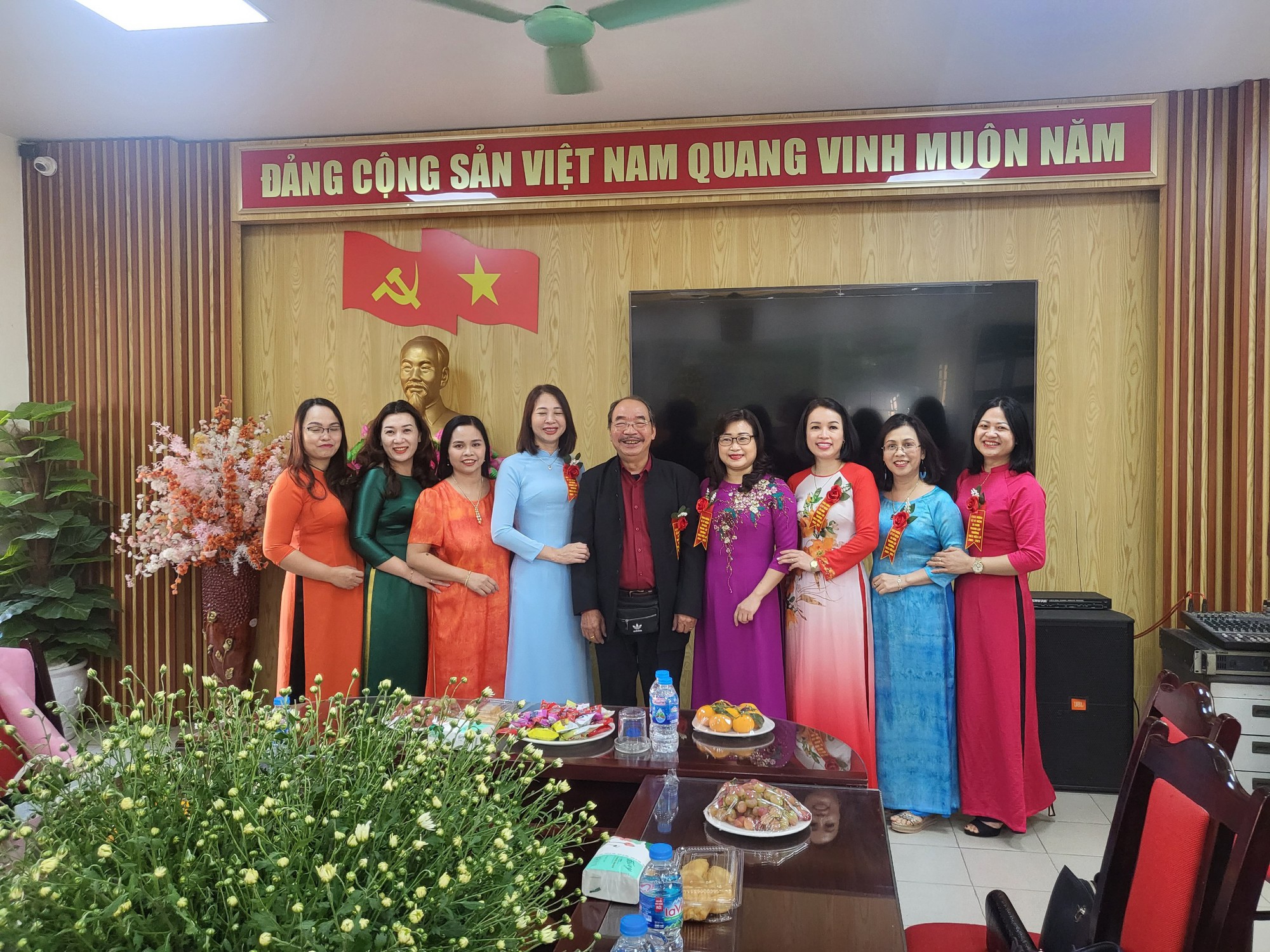 Quận Hoàng Mai: Hân hoan kỷ niệm Ngày Nhà giáo Việt Nam 20/11- Ảnh 6.