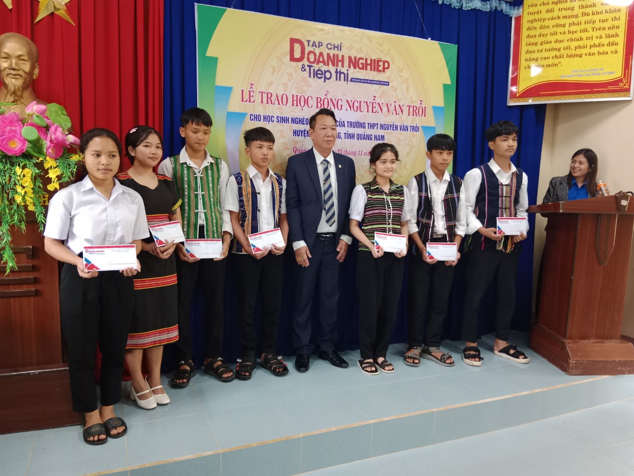 Tạp chí Doanh nghiệp và Tiếp thị trao học bổng Nguyễn Văn Trỗi tại Quảng Nam- Ảnh 3.