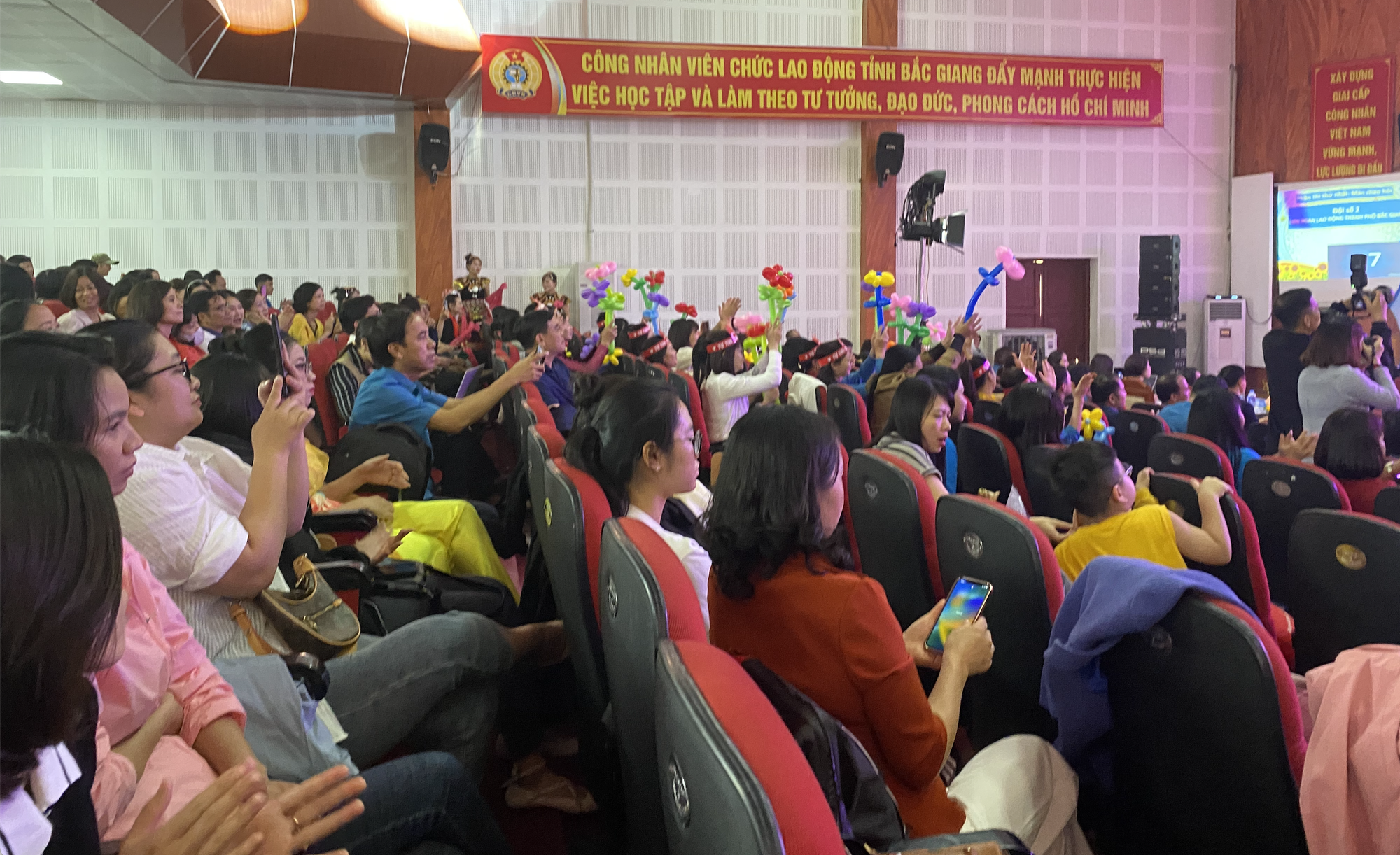 Bắc Giang: Khai mạc Vòng Chung kết chương trình sân chơi văn hóa “Giờ thứ 9”- Ảnh 3.
