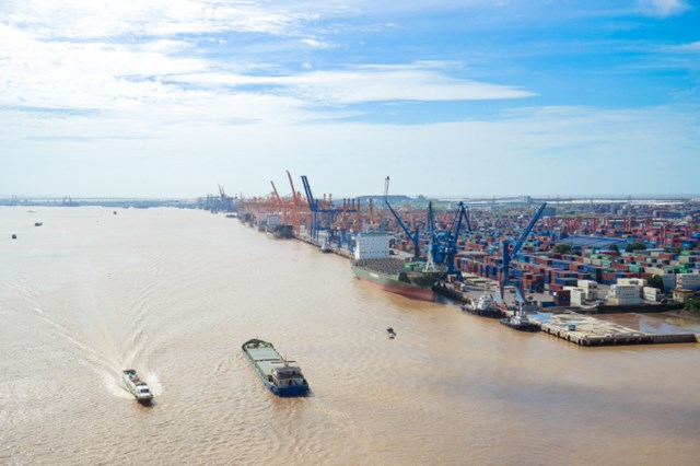Đầu tư gần 3.900 tỉ đồng phát triển hành lang đường thủy, logistics phía Nam - Ảnh 1.