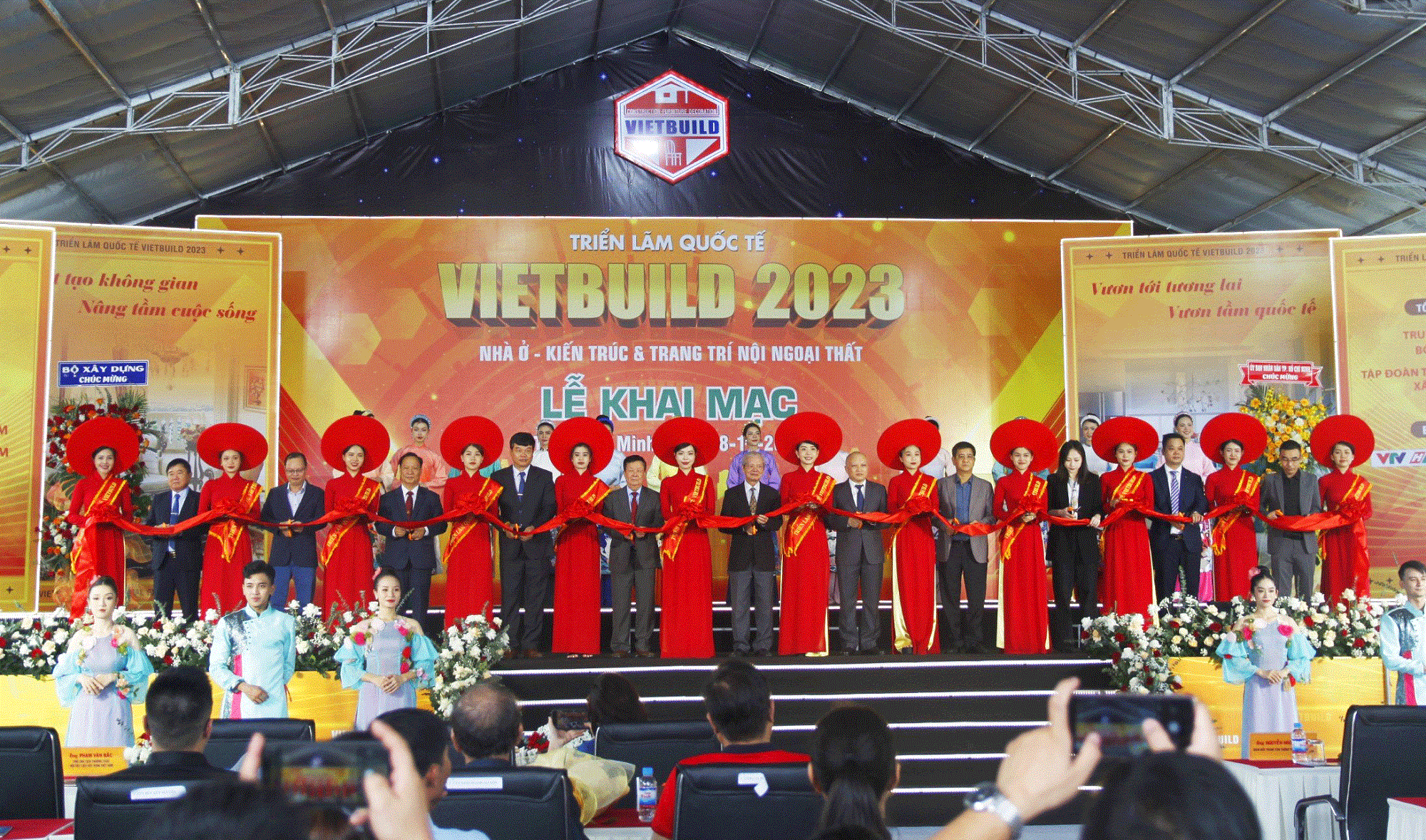 Khai mạc triễn lãm quốc tế Vietbuid 2023 - Ảnh 1.