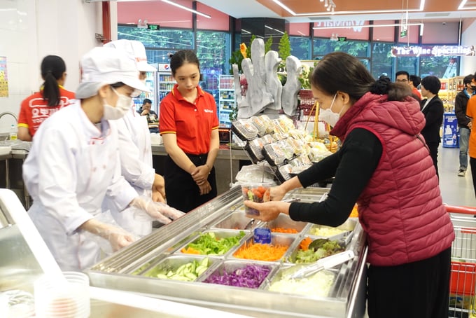 Tưng bừng khai trương siêu thị WinMart theo mô hình cao cấp đầu tiên tại Hà Nội- Ảnh 7.