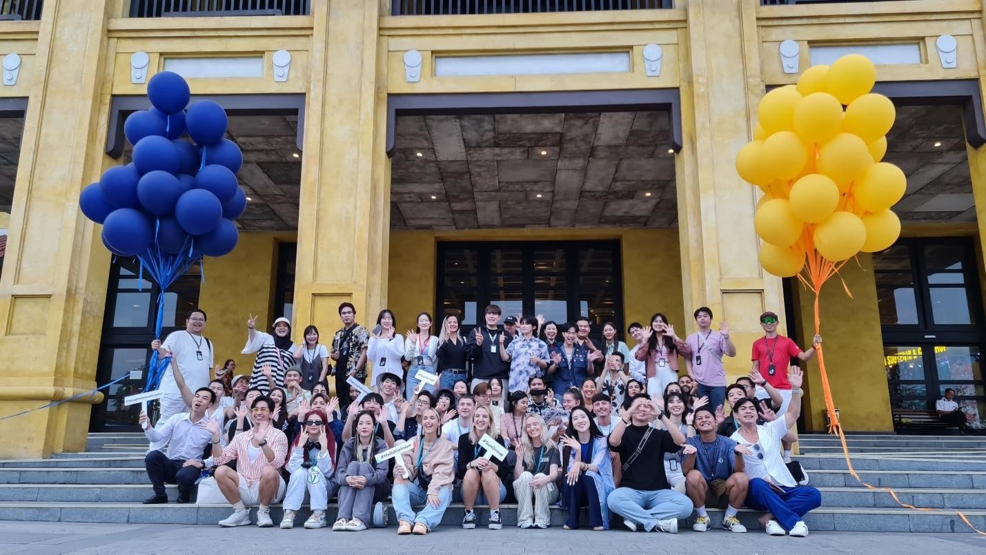 Loạt TikTok Creators thưởng thức “phở BlackPink”, ghé thăm Hạ Long, Phú Quốc- Ảnh 2.