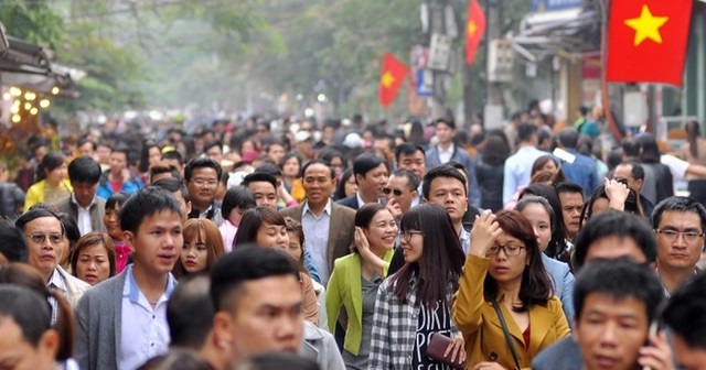 Dân số Việt Nam tăng hơn 800.000 người trong năm 2023- Ảnh 1.