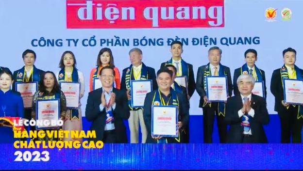 Lễ công bố và trao chứng nhận Hàng Việt Nam chất lượng cao: Điện Quang đạt danh hiệu Hàng Việt Nam chất lượng cao 2023  - Ảnh 2.