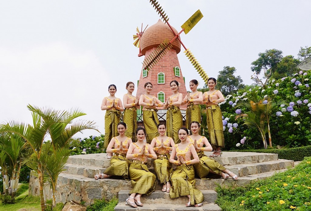Tây Ninh, Phú Quốc sôi động trong kỳ nghỉ lễ 30/4 - Ảnh 8.