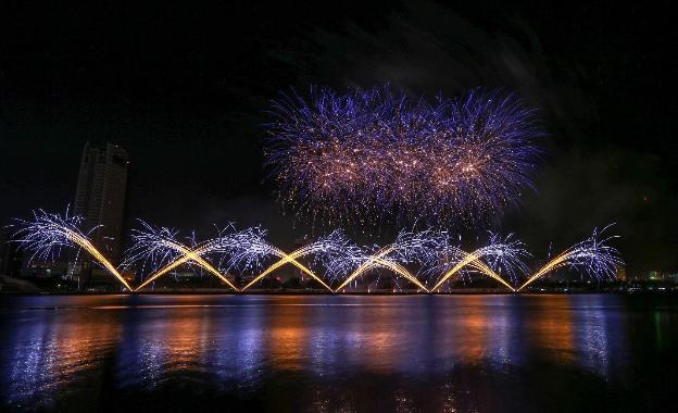 DIFF 2023: Những “người kể chuyện” bằng pháo hoa và âm nhạc bên sông Hàn là ai? - Ảnh 2.