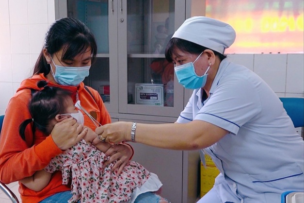 Việt Nam sắp có hơn 200.000 liều vaccine 5 trong 1 từ nguồn hỗ trợ - Ảnh 1.