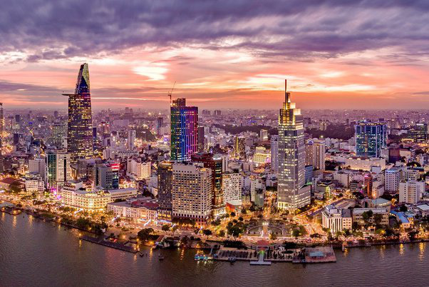 Việt Nam xếp hạng 16 trong top 20 nền kinh tế giàu nhất châu Á - Ảnh 1.