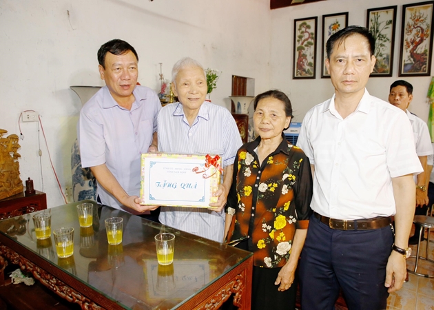 Sở LĐ-TB&XH tỉnh Nam Định: Đẩy mạnh các hoạt động đền ơn đáp nghĩa, tri ân người có công - Ảnh 2.