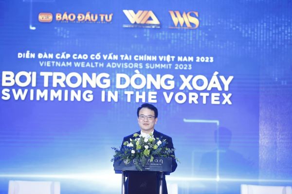 Thứ trưởng Trần Quốc Phương: Doanh nghiệp đang phải "bơi trong dòng xoáy khó khăn" - Ảnh 1. Thứ trưởng Trần Quốc Phương: Doanh nghiệp đang phải "bơi trong dòng xoáy khó khăn" - Ảnh 1.