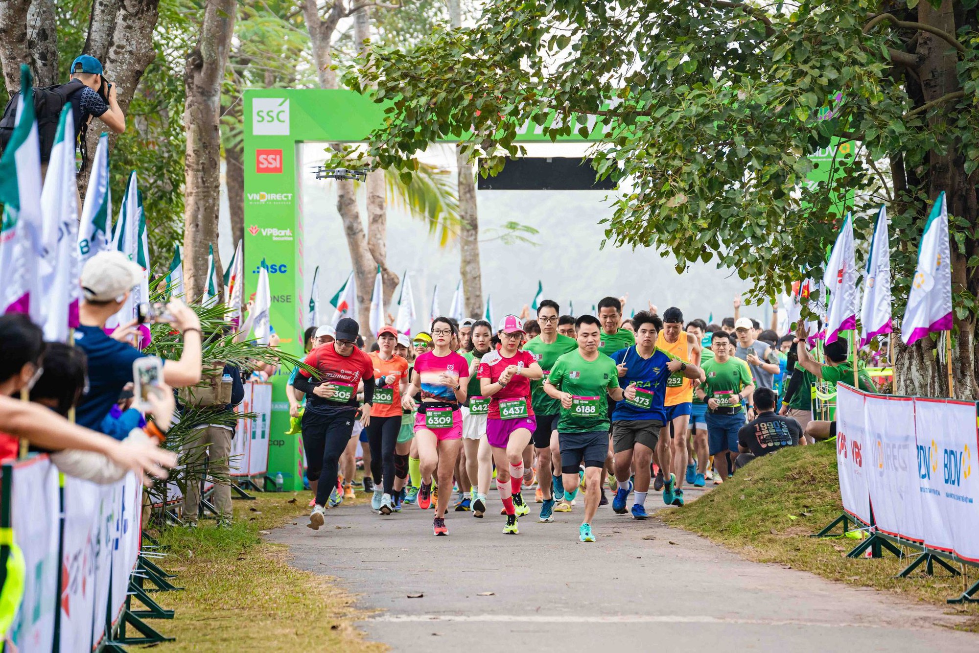 Gần 1.300 vận động viên tham dự giải chạy “SSC Run - Hướng tới tương lai”- Ảnh 2.