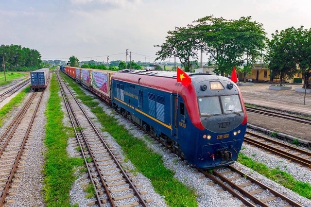 Thành lập Hội đồng thẩm định Quy hoạch tuyến đường sắt kết nối Lào Cai với Quảng Ninh- Ảnh 1.