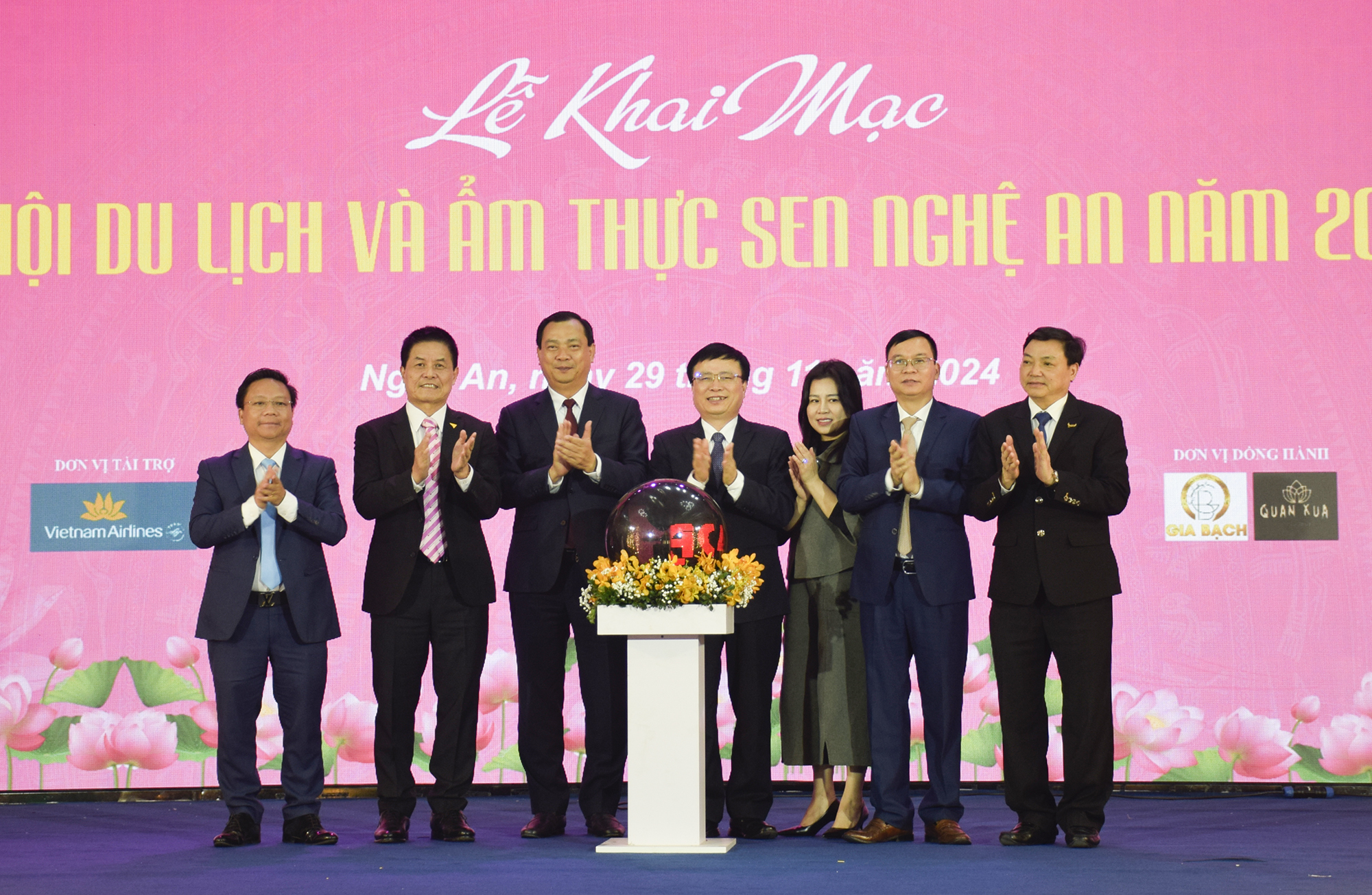 Nghệ An: Khai mạc Lễ hội Du lịch và Ẩm thực Sen năm 2024- Ảnh 3.