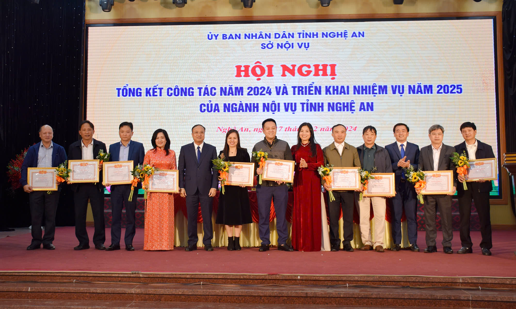 Nghệ An: Ngành Nội vụ tổng kết công tác năm 2024, triển khai nhiệm vụ năm 2025- Ảnh 8.