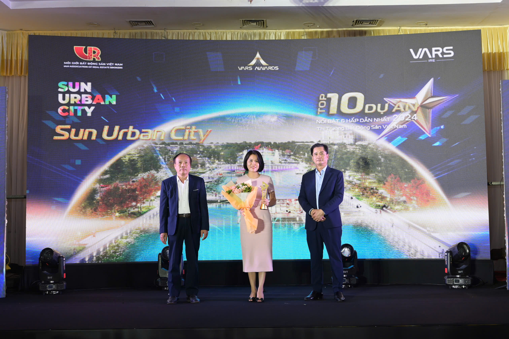 Sun Urban City Hà Nam lọt Top 10 Dự án nổi bật và hấp dẫn nhất thị trường BĐS Việt Nam 2024- Ảnh 1.