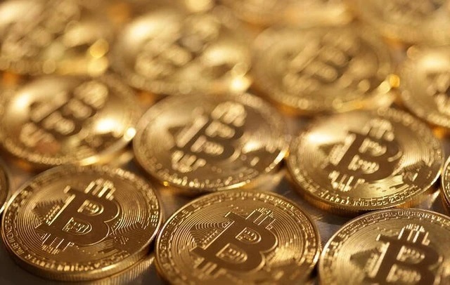Giá Bitcoin hôm nay 15/2: Bitcoin vượt 50.000 USD nhờ các quỹ ETF hút vốn mạnh- Ảnh 1.