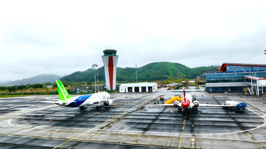 Có sân bay, cảng tàu quốc tế, Quảng Ninh “mở lối” cho du lịch cất cánh ngay đầu năm 2024- Ảnh 4.