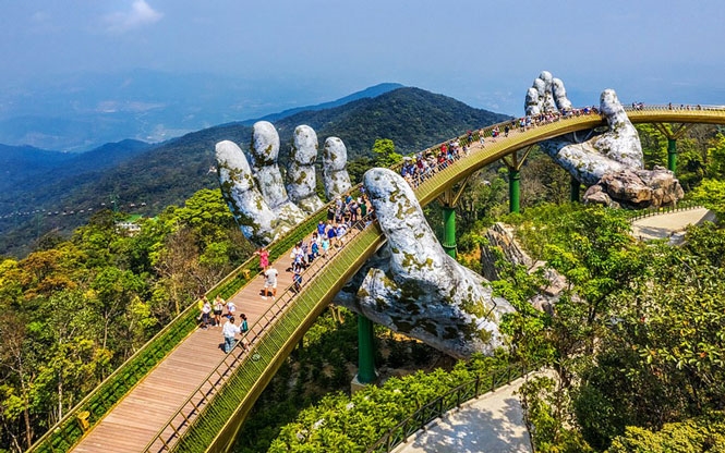 Khai thác tối đa tiềm năng du lịch Việt để thu hút giới siêu giàu thế giới- Ảnh 1.