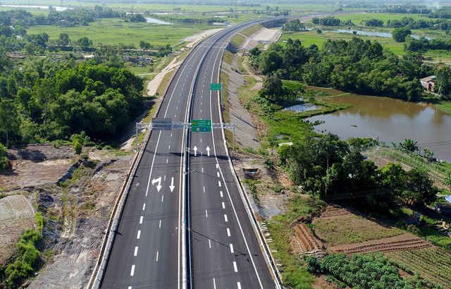 Bộ Giao thông Vận tải đề xuất chi 55.000 tỷ đồng mở rộng 5 tuyến cao tốc- Ảnh 1.