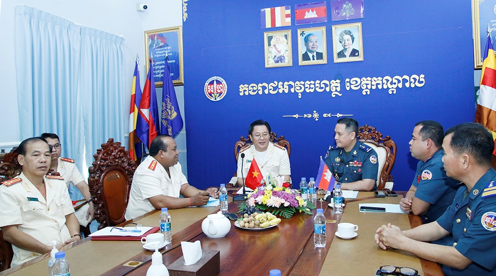 Công an tỉnh An Giang: Thăm, chúc Tết các lực lượng vũ trang Campuchia nhân Tết Chol Chnam Thmay- Ảnh 8.