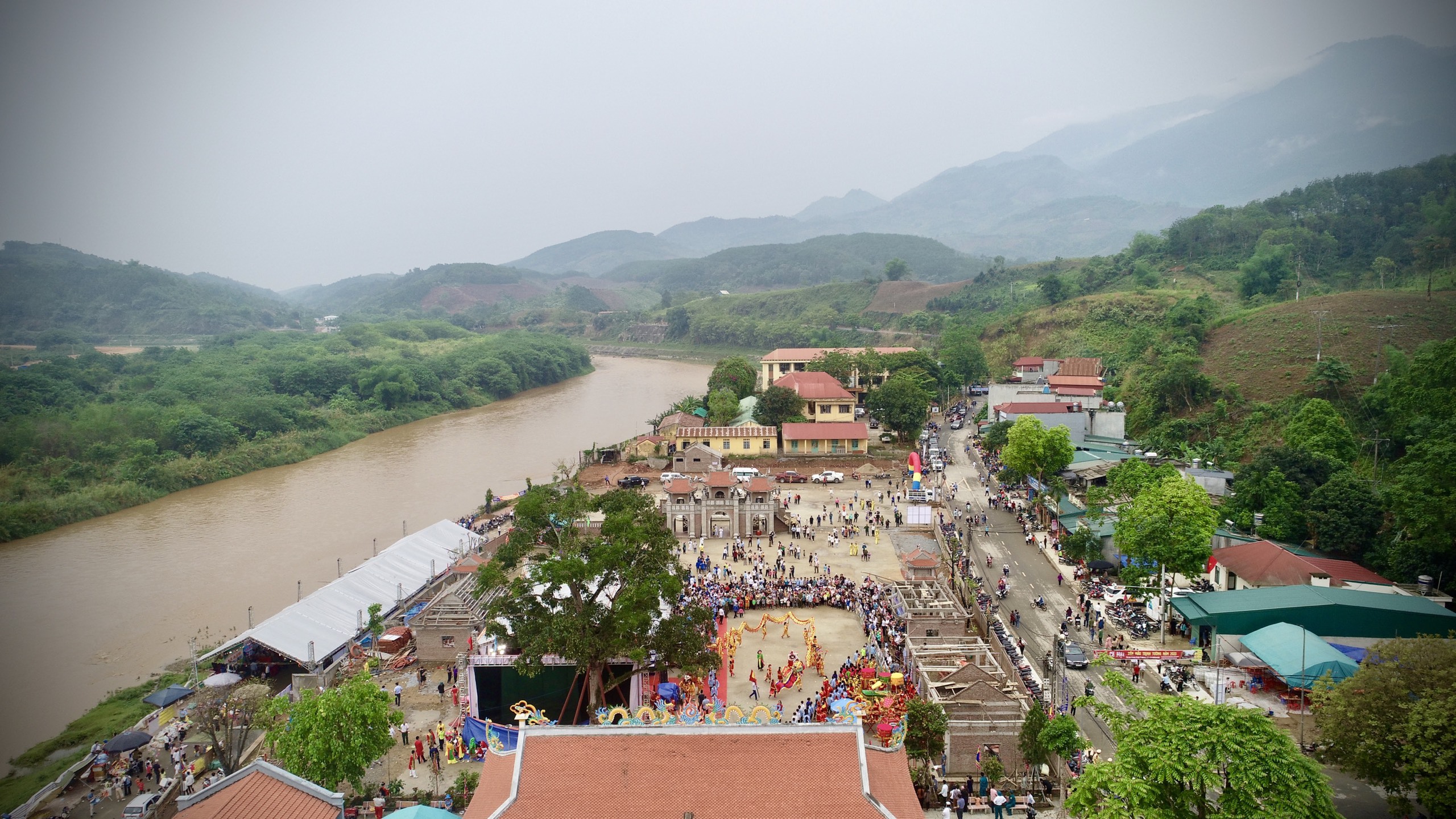 Lào Cai: Bát Xát tổ chức nhiều hoạt động đặc sắc tại Lễ hội Đền Mẫu Trịnh Tường năm 2024- Ảnh 3.