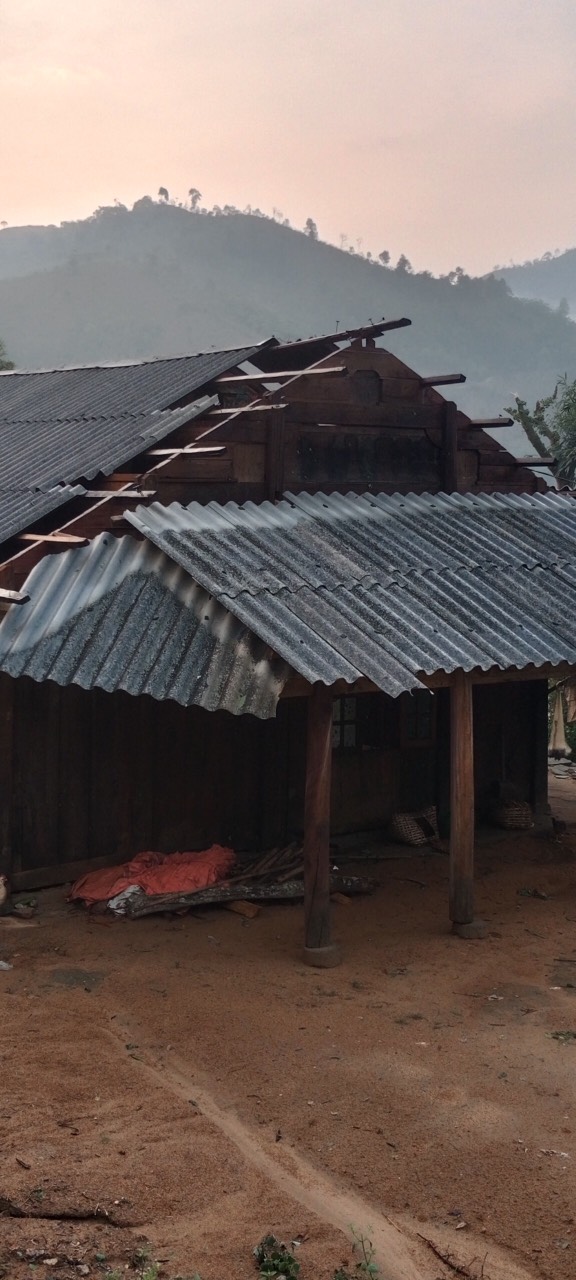 Lào Cai: Thiệt hại hơn 700 triệu đồng do mưa dông tại huyện Văn Bàn- Ảnh 3.