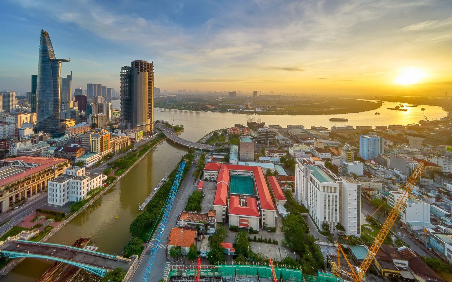 HSBC: Việt Nam đang đi đúng hướng để chứng kiến triển vọng tăng trưởng tốt- Ảnh 1.