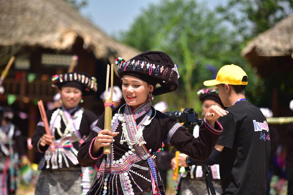 Thung lũng hoa hồng Fansipan thành “thánh đường tình yêu” của 50 cặp đôi từ mọi miền đất nước- Ảnh 12.