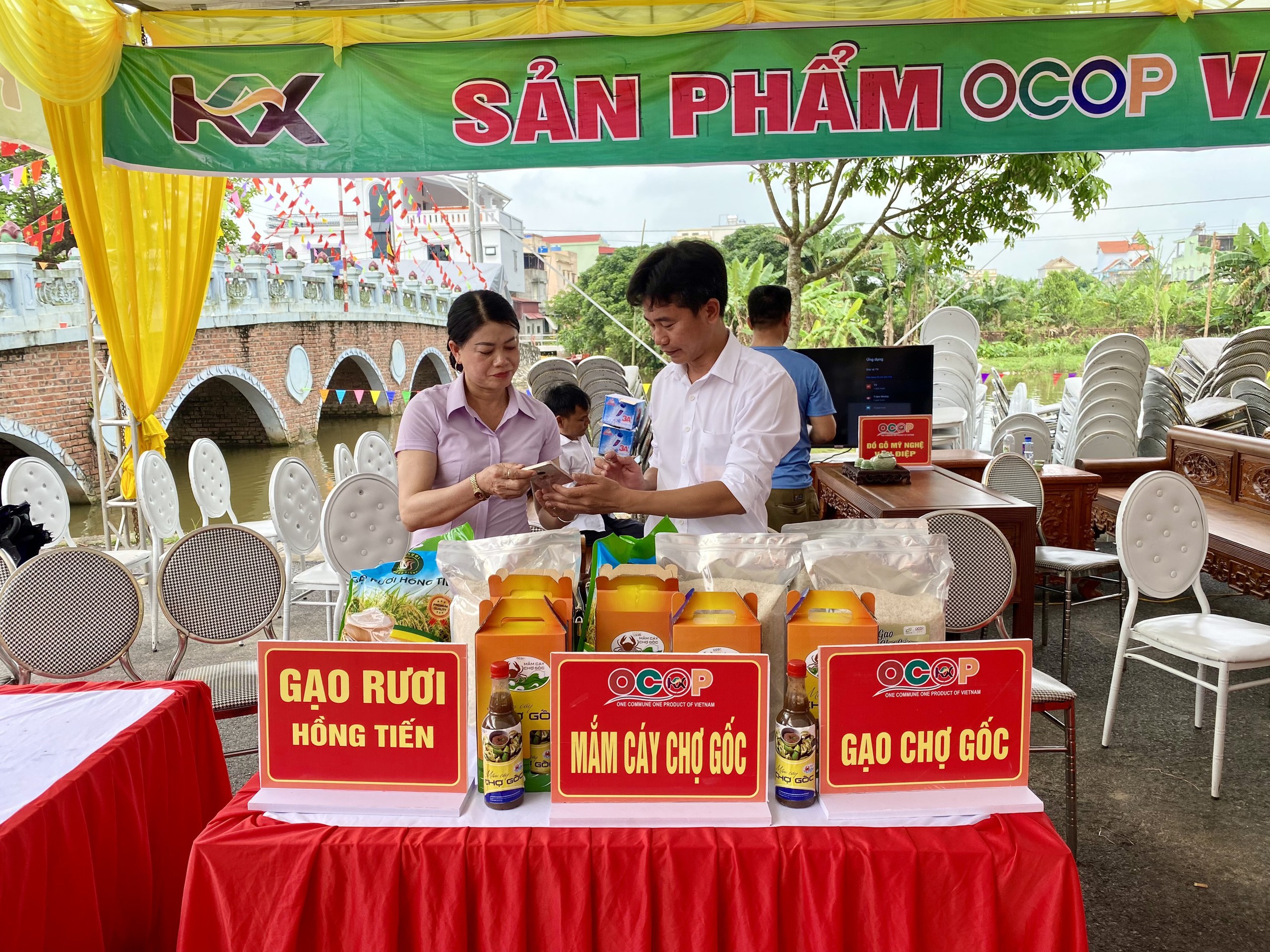 Lễ hội Đồng Xâm: Điểm đến của du khách thập phương- Ảnh 7.