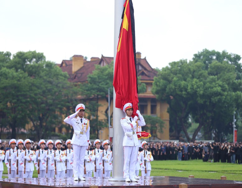 TRỰC TIẾP: LỄ TRUY ĐIỆU VÀ LỄ AN TÁNG TỔNG BÍ THƯ NGUYỄN PHÚ TRỌNG- Ảnh 80.