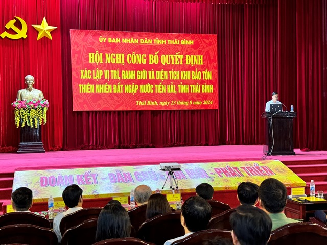 Phát triển kinh tế gắn liền với bảo vệ môi trường- Ảnh 1. Phát triển kinh tế gắn liền với bảo vệ môi trường- Ảnh 1.