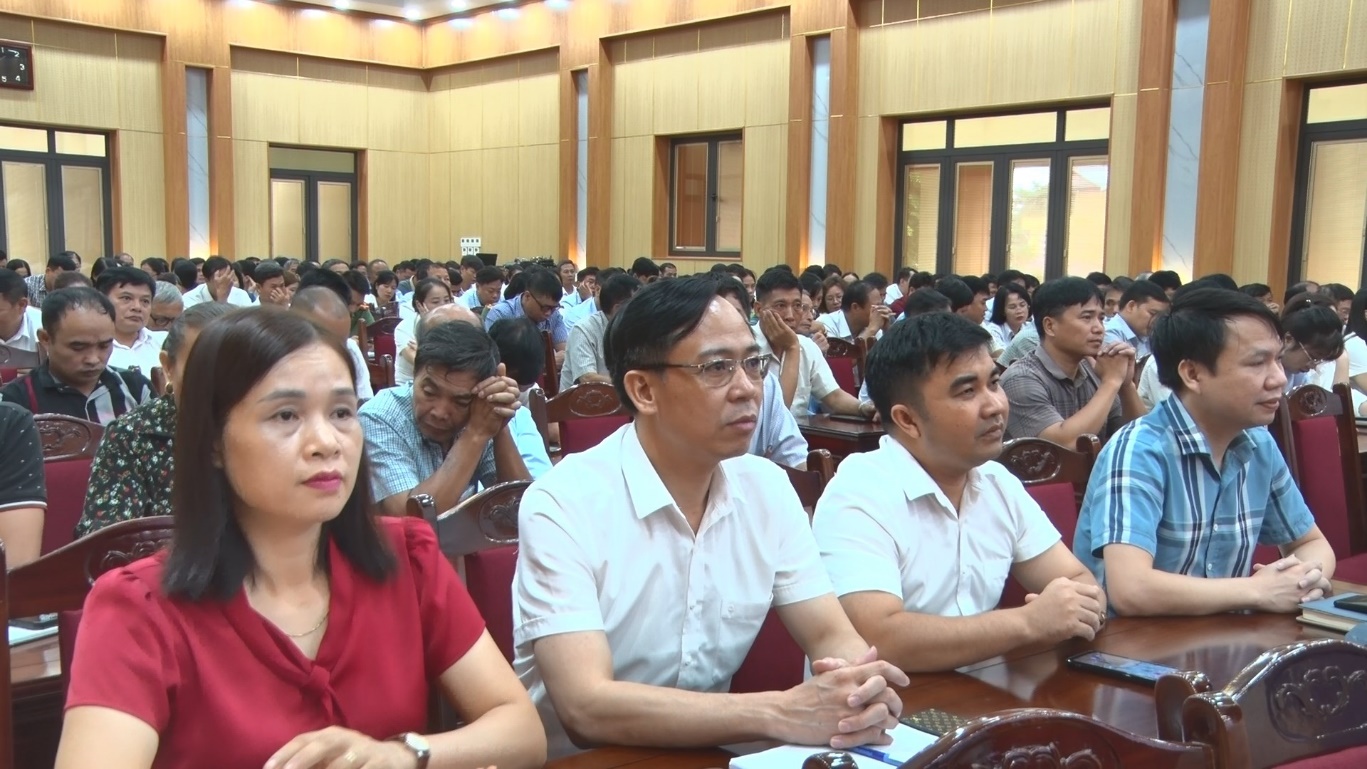 https://bavi.hanoi.gov.vn/documents/3676906/8166786/00201.MTS_snapshot_00.01.053.jpg/0fead3b1-1136-4206-b93f-4db6fdfc1046?t=1724407746862