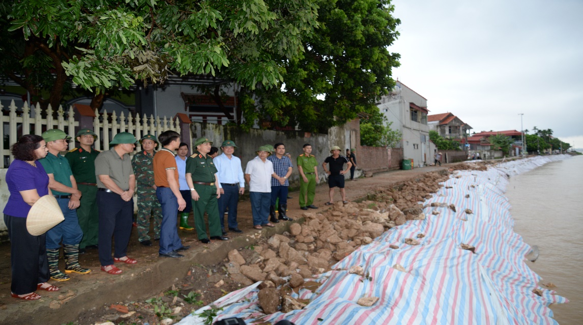 Kiểm tra công tác ứng phó với mưa lũ tại huyện Ba Vì- Ảnh 1.