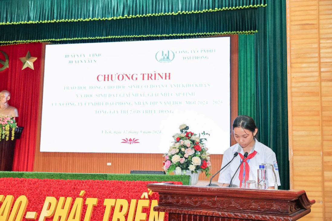 Công ty Đại Phong: Trao học bổng và quà cho học sinh hoàn cảnh khó khăn tại huyện Ý Yên- Ảnh 8.