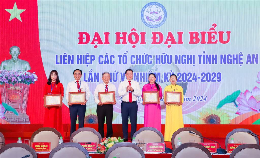 Đại hội đại biểu Liên hiệp các tổ chức hữu nghị tỉnh Nghệ An lần thứ VI, nhiệm kỳ 2024 - 2029- Ảnh 9.