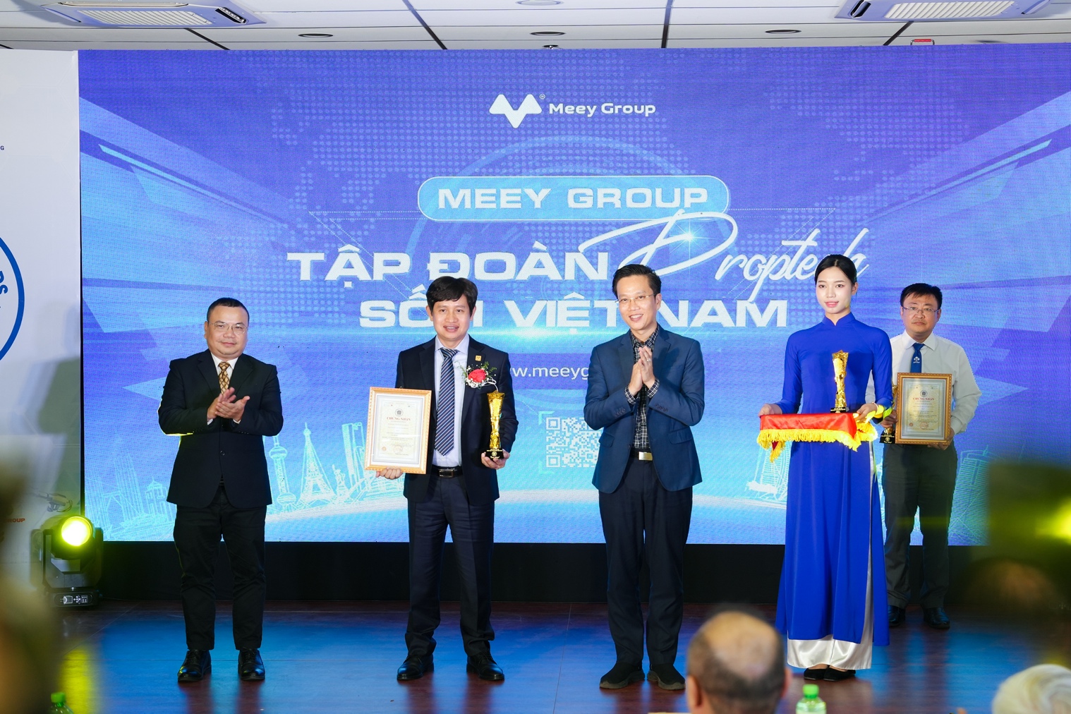 Startup tiên phong proptech Meey Group lần thứ 2 chinh phục tại I4.0 Awards- Ảnh 1.