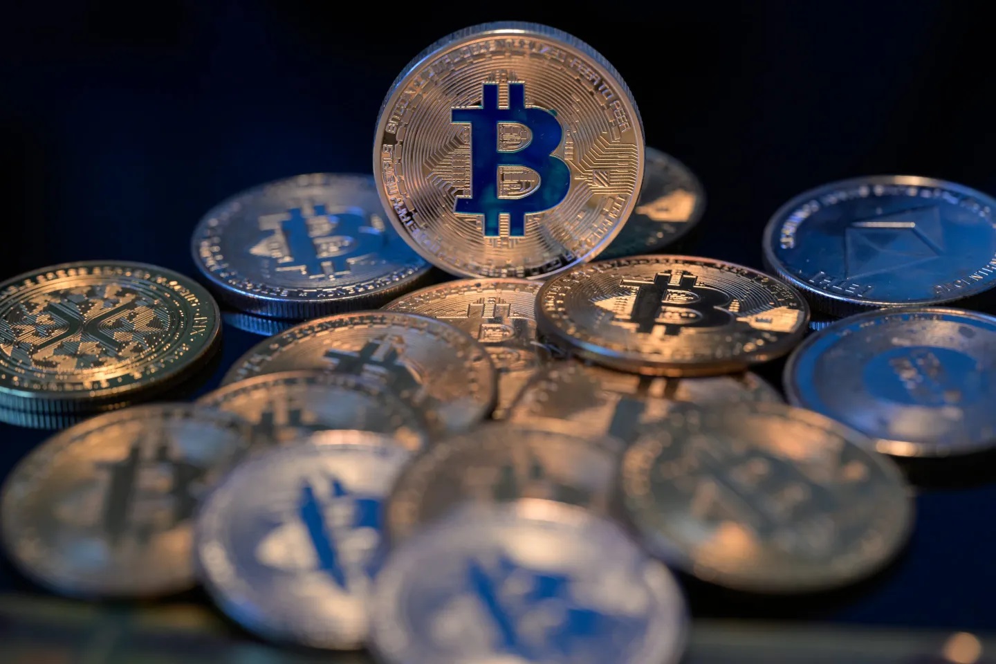 Giá Bitcoin hôm nay 14/1: Có thể giảm đến 30% trong tháng 1/2025 - DNTT  online