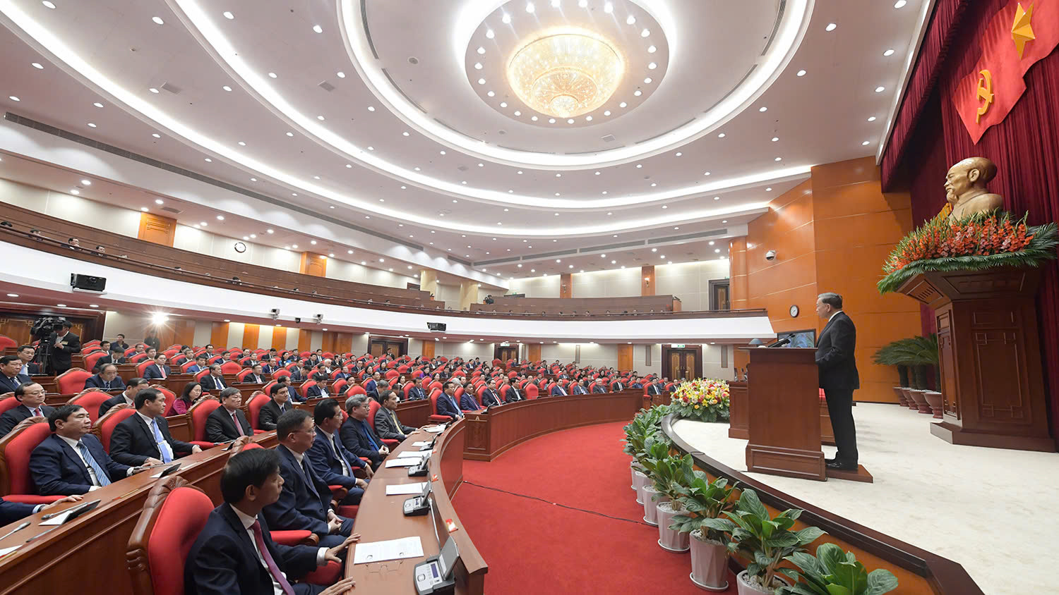 Tổng Bí thư Tô Lâm: Đẩy mạnh đột phá về thể chế vì đó là 'đột phá của đột phá'- Ảnh 3.