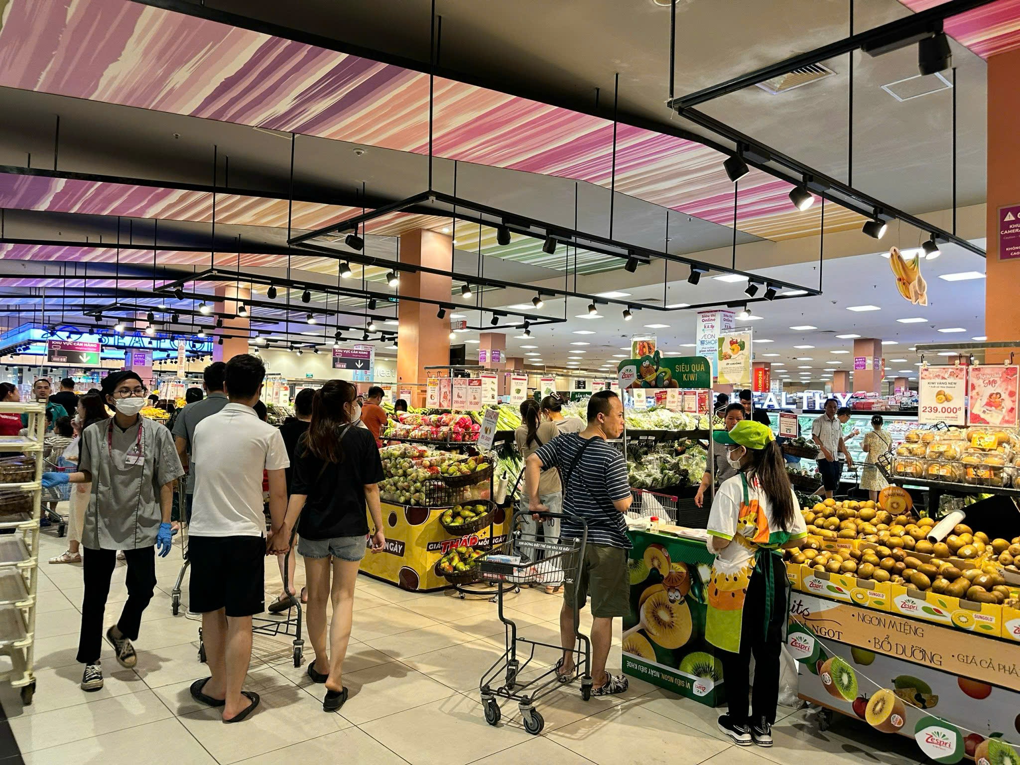 Sự dịch chuyển rõ nét trong ưu tiên mua hàng của người tiêu dùng- Ảnh 1.