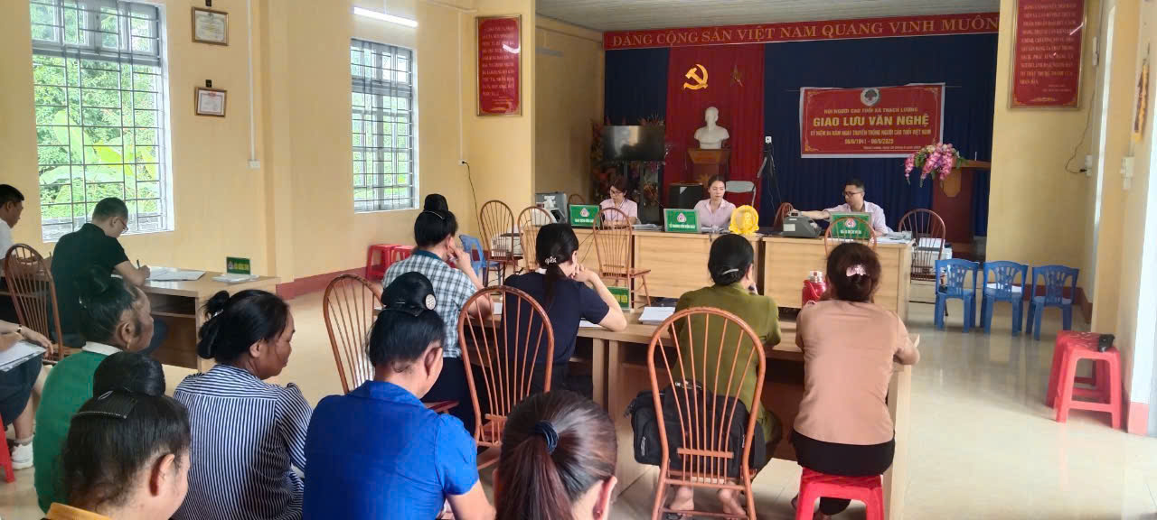 PGD NHCSXH Nghĩa Lộ: Khẳng định vai trò "cầu nối" đưa vốn chính sách đến người dân- Ảnh 6.