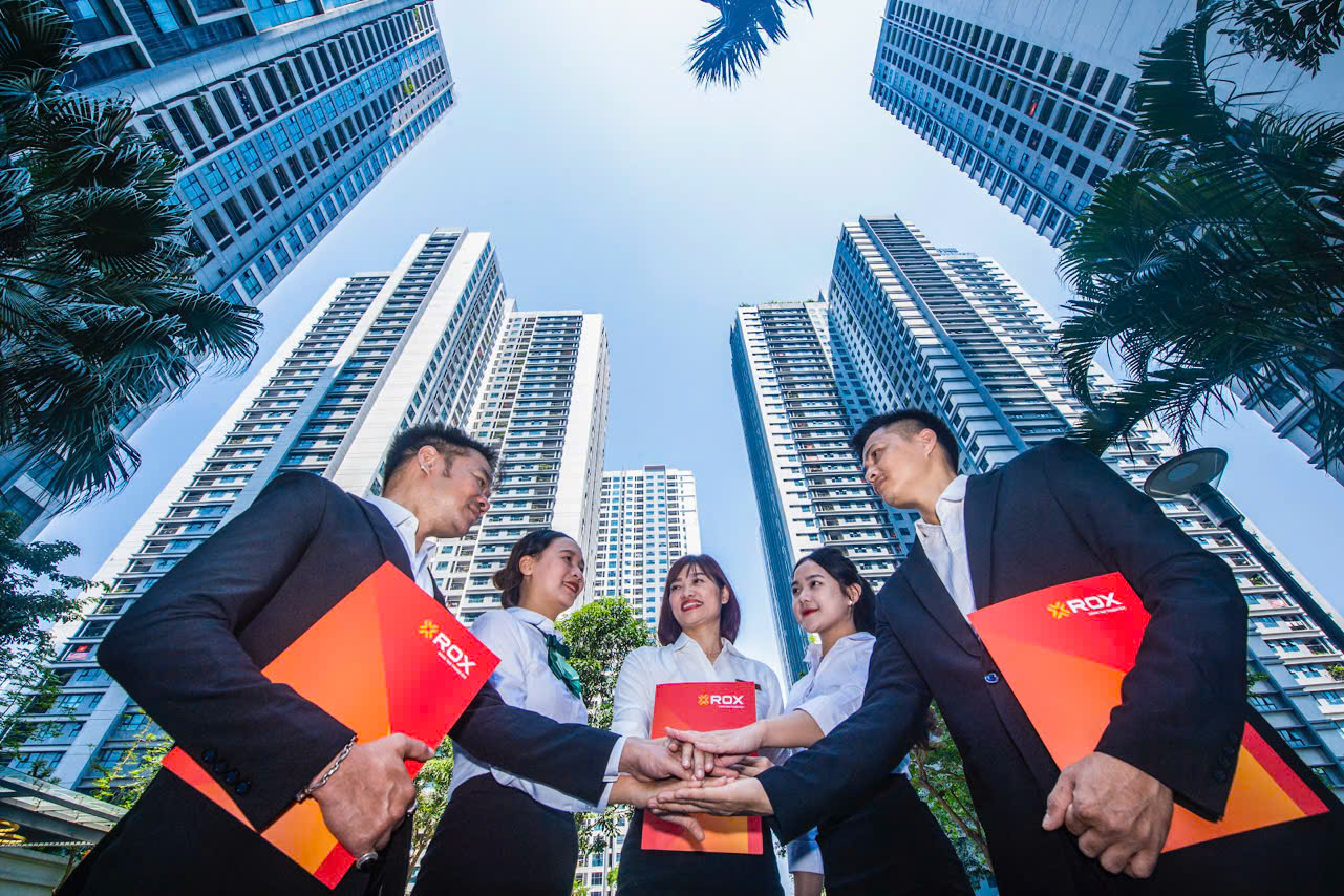 Rox Group 5 năm liên tiếp được vinh danh tại Giải thưởng APEA- Ảnh 2. Rox Group 5 năm liên tiếp được vinh danh tại Giải thưởng APEA- Ảnh 2.