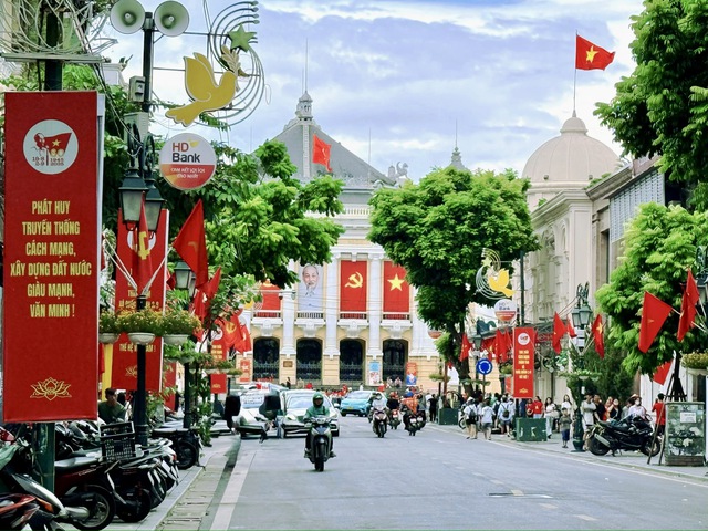 Đại hội đại biểu Đảng bộ thành phố Hà Nội lần thứ XVIII tiến hành phiên trù bị chiều 15/10- Ảnh 1. Đại hội đại biểu Đảng bộ thành phố Hà Nội lần thứ XVIII tiến hành phiên trù bị chiều 15/10- Ảnh 1.