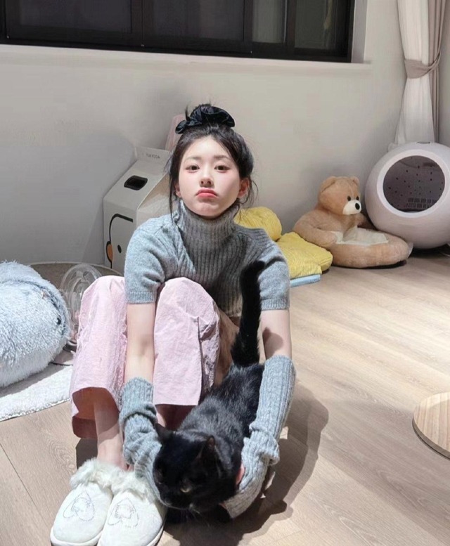 Triệu Lộ Tư: Tiểu thư fake trong phim, phú bà real ngoài đời giàu top 10 Trung Quốc!- Ảnh 2.
