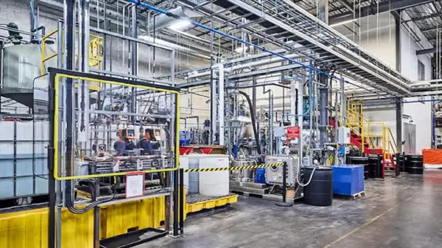 Cái bắt tay có thể làm rung chuyển cho ngành pin xe điện: Người dùng đã có thể yên tâm mua xe?- Ảnh 1.