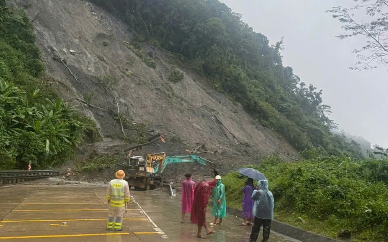 Tổng Bí thư Tô Lâm gửi Thư thăm hỏi, động viên đồng bào, cán bộ, chiến sỹ đang ứng phó, khắc phục hậu quả thiên tai- Ảnh 2. Tổng Bí thư Tô Lâm gửi Thư thăm hỏi, động viên đồng bào, cán bộ, chiến sỹ đang ứng phó, khắc phục hậu quả thiên tai- Ảnh 2.