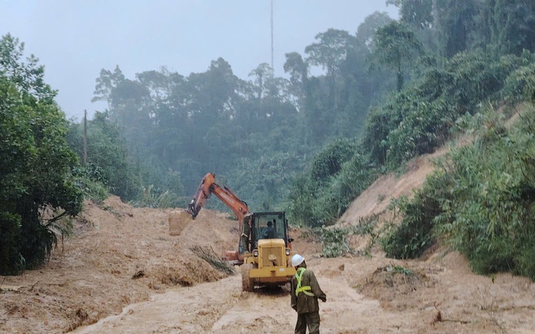 Tổng Bí thư Tô Lâm gửi Thư thăm hỏi, động viên đồng bào, cán bộ, chiến sỹ đang ứng phó, khắc phục hậu quả thiên tai- Ảnh 13. Tổng Bí thư Tô Lâm gửi Thư thăm hỏi, động viên đồng bào, cán bộ, chiến sỹ đang ứng phó, khắc phục hậu quả thiên tai- Ảnh 13.