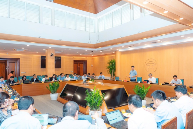 Hà Nội khẳng định cam kết tiên phong thực hiện rà soát, cắt giảm, đơn giản hóa TTHC- Ảnh 1.