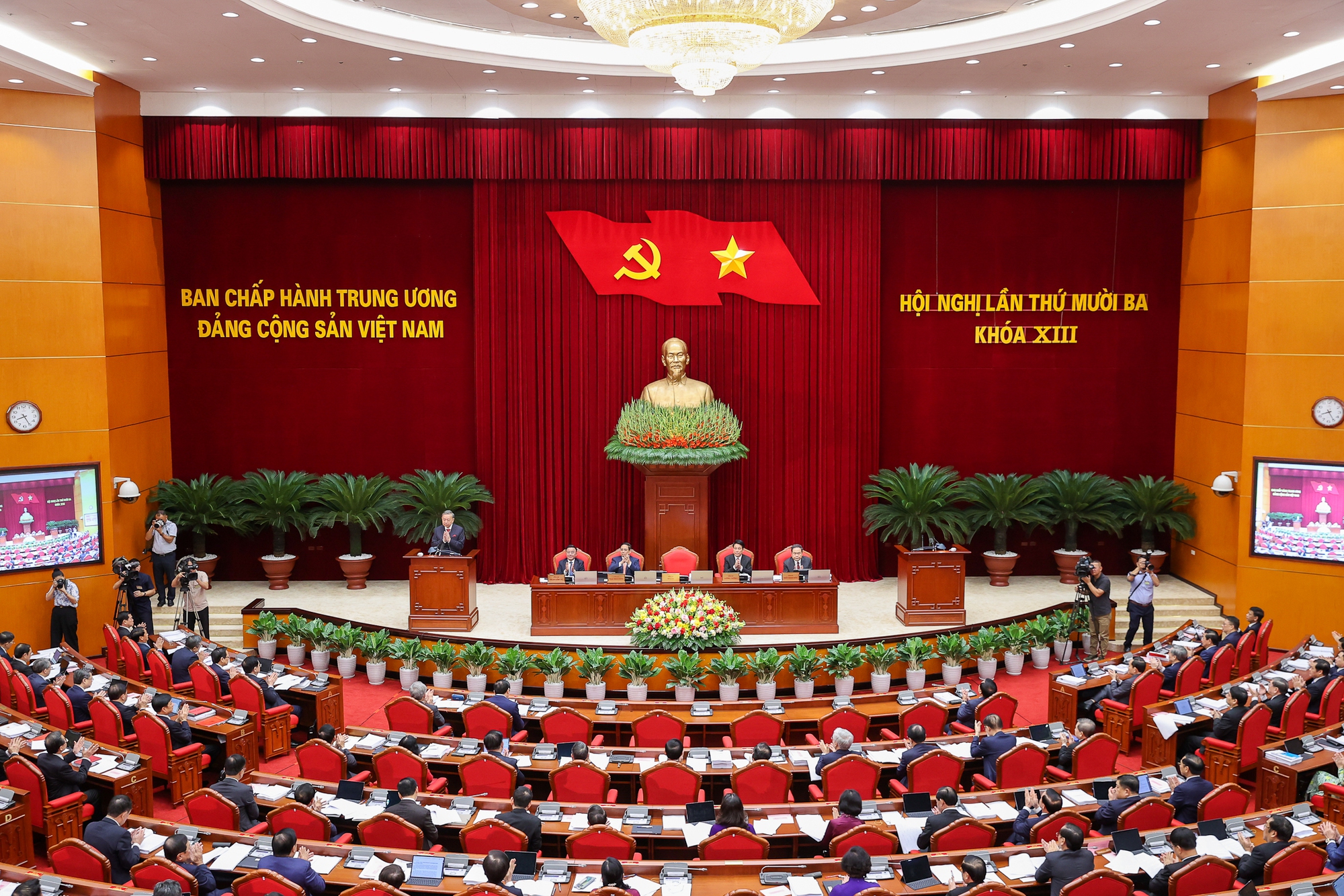 TOÀN VĂN PHÁT BIỂU KHAI MẠC CỦA TỔNG BÍ THƯ TÔ LÂM TẠI HỘI NGHỊ TRUNG ƯƠNG 13, KHÓA XIII- Ảnh 2.