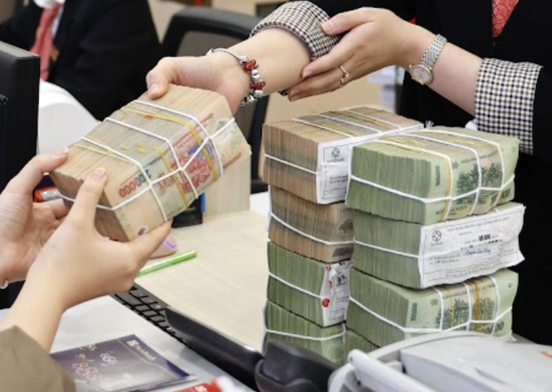 Lãi suất huy động dự báo duy trì ở mức thấp đến cuối năm 2025- Ảnh 1.